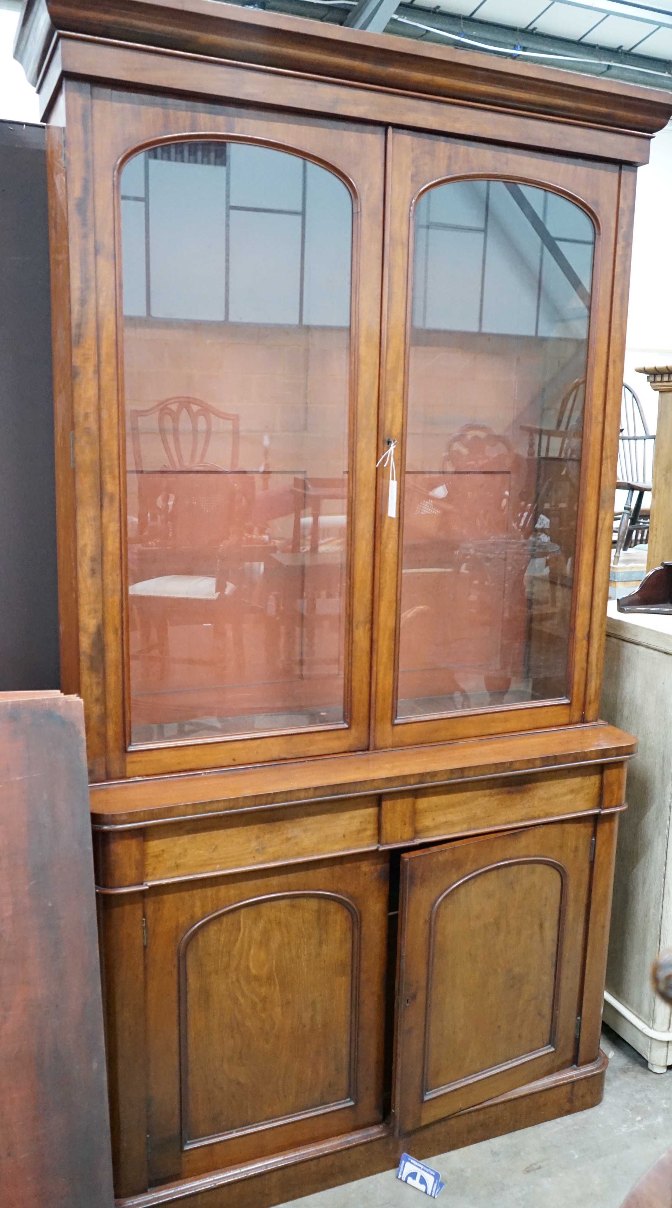 A Victorian mahogany bookcase, width 121cm depth 46cm height 224cm